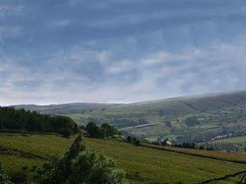 Wellcroft House Hotel Diggle Bagian luar foto